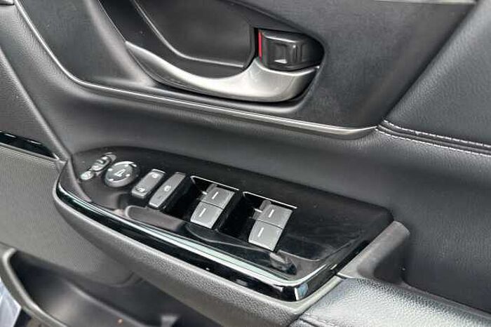 Honda CR-V Hybrid 2.0 i-MMD Hybrid SR 2WD 5dr eCVT 