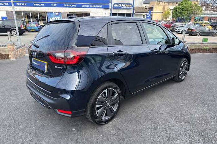 Honda Jazz Hybrid 1.5 i-MMD (122ps) Advance eCVT 