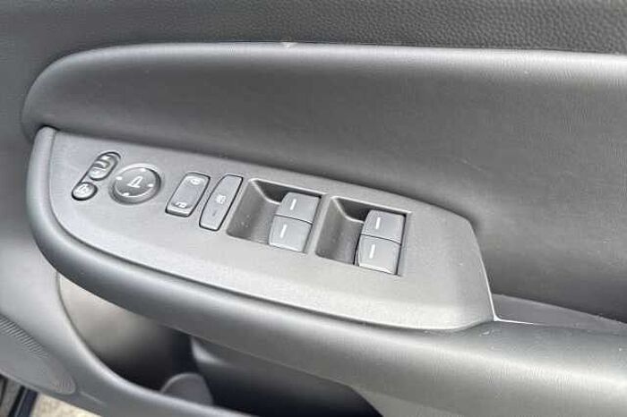 Honda Jazz Hybrid 1.5 i-MMD (122ps) Advance eCVT 